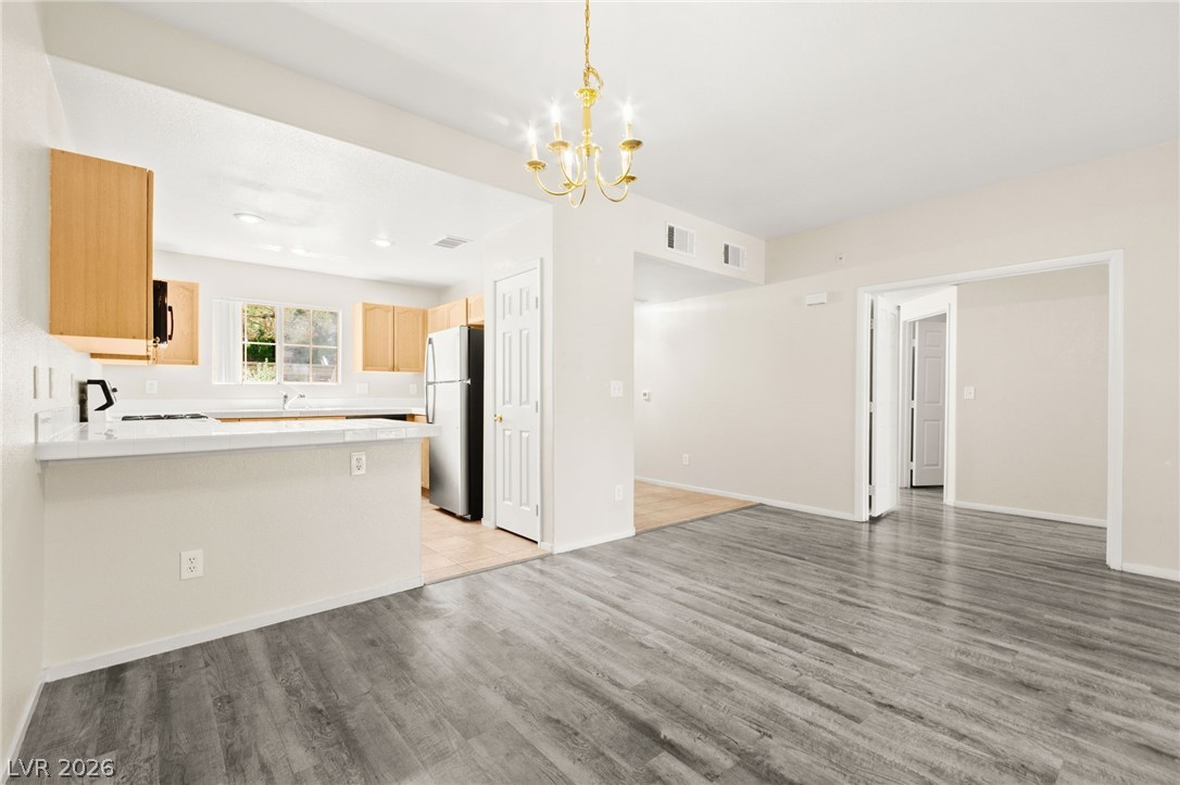 10524 Autumn Pine Avenue 105