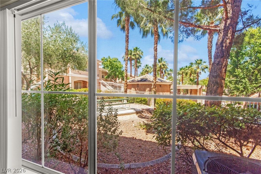 10524 Autumn Pine Avenue 105