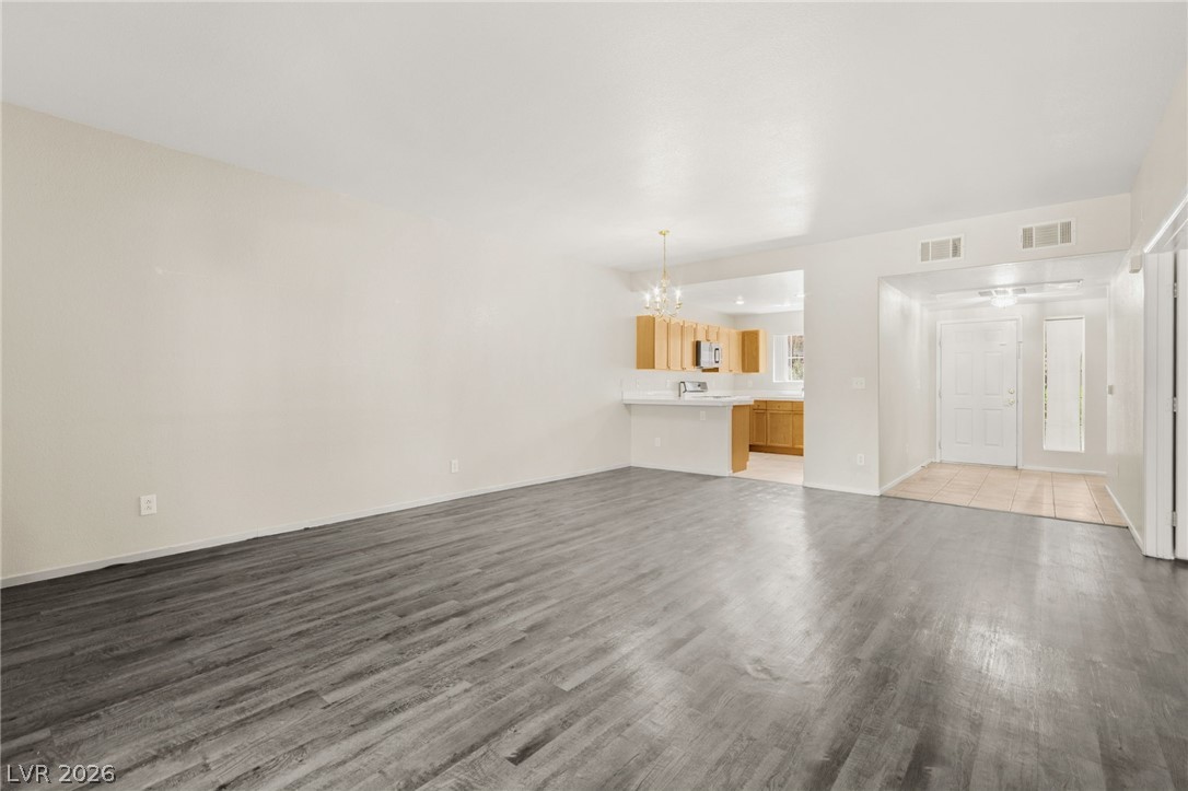 10524 Autumn Pine Avenue 105