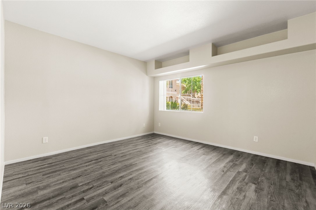 10524 Autumn Pine Avenue 105