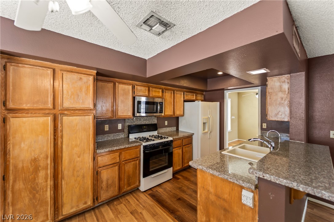 3264 Coral Harbor Drive