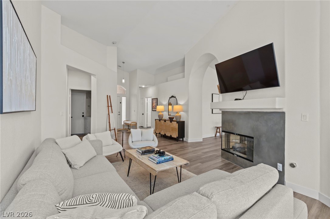 2212 Alanhurst Drive