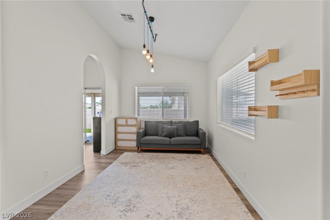 2212 Alanhurst Drive