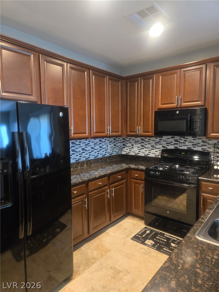 9036 Savvy Seam Court