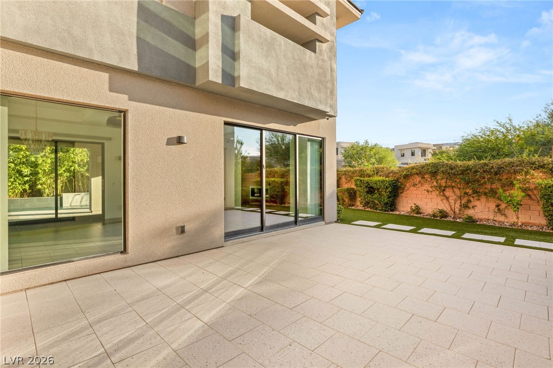 15 Gemstar Lane