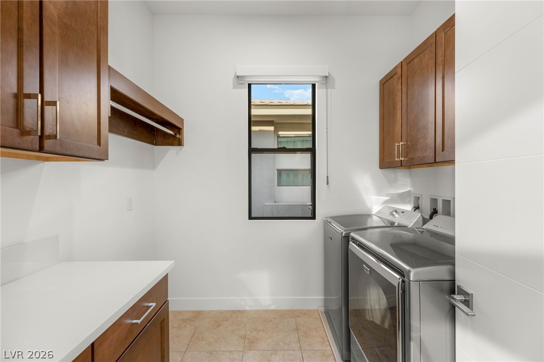 15 Gemstar Lane
