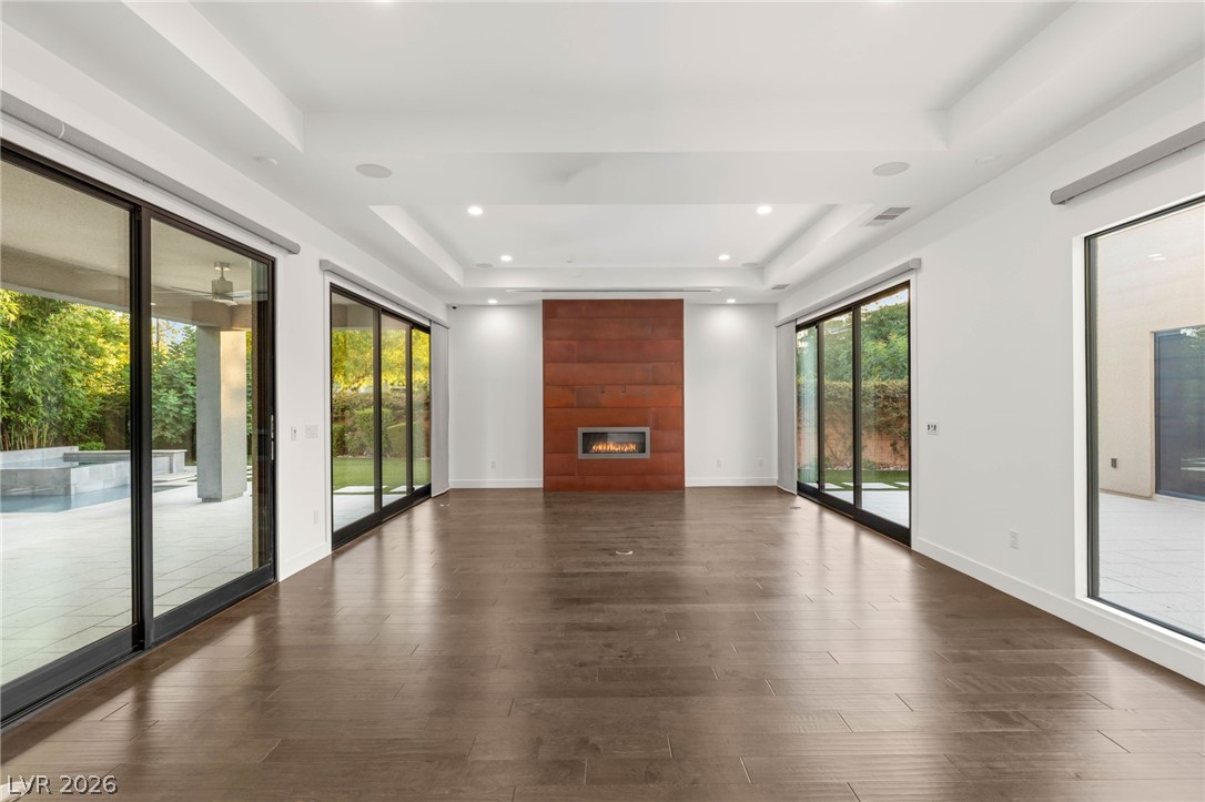 15 Gemstar Lane