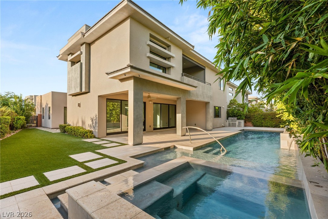 15 Gemstar Lane