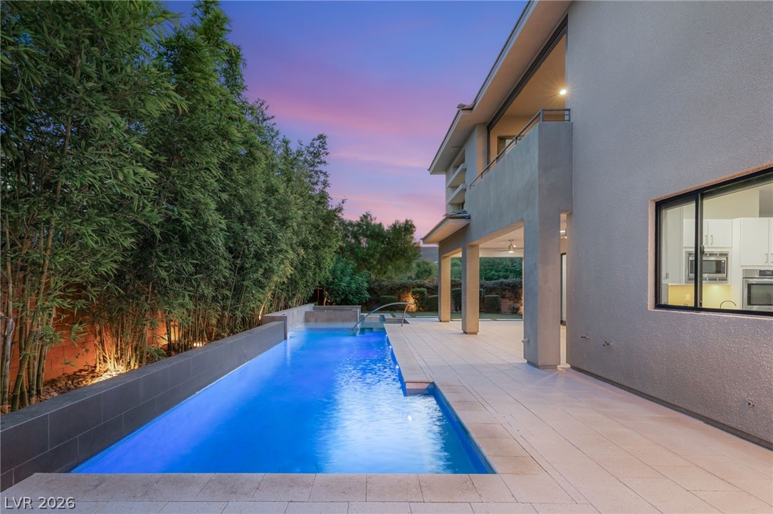 15 Gemstar Lane