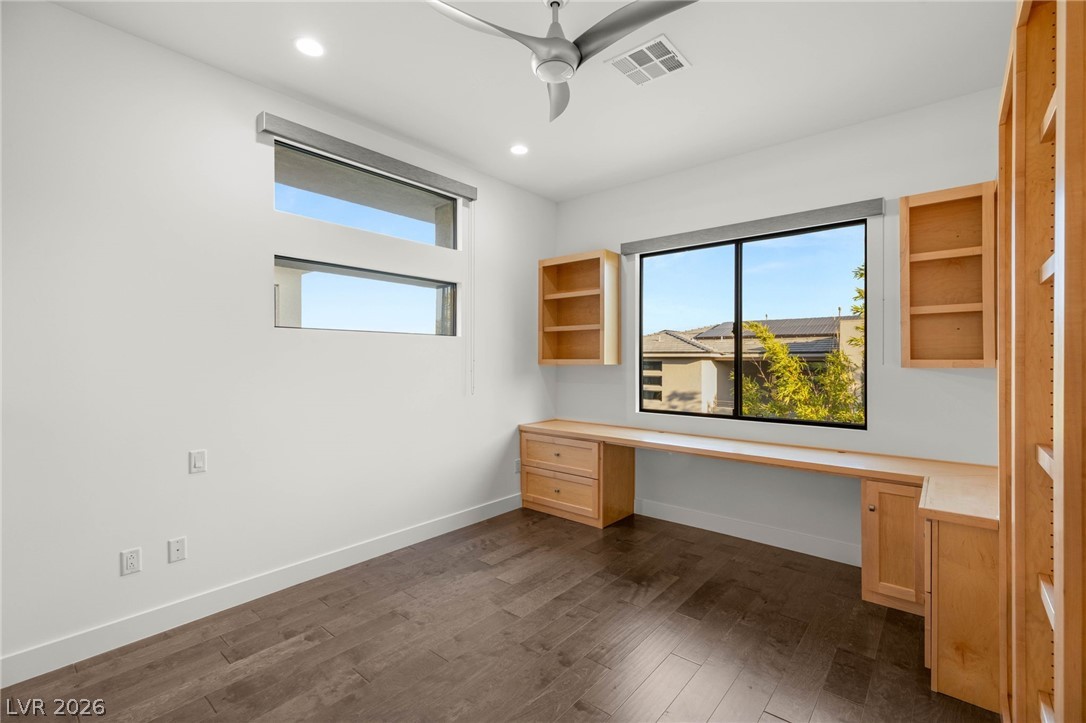 15 Gemstar Lane