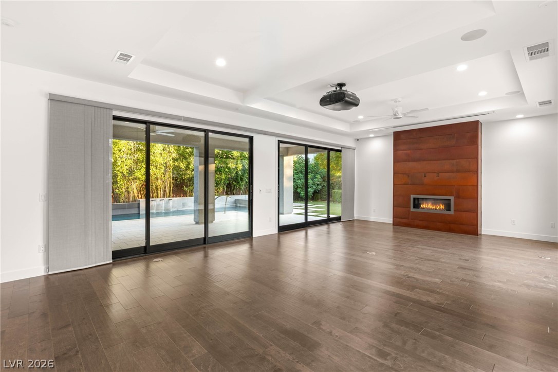 15 Gemstar Lane