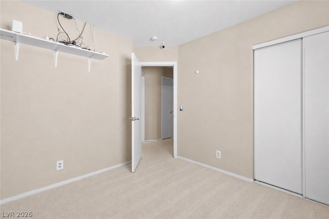 8209 Hydra Lane