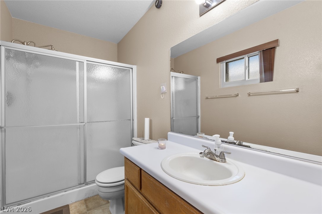 8209 Hydra Lane