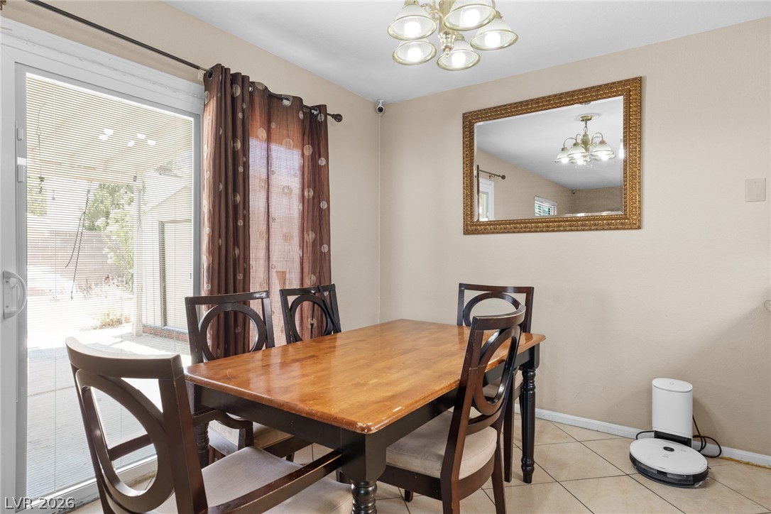 8209 Hydra Lane