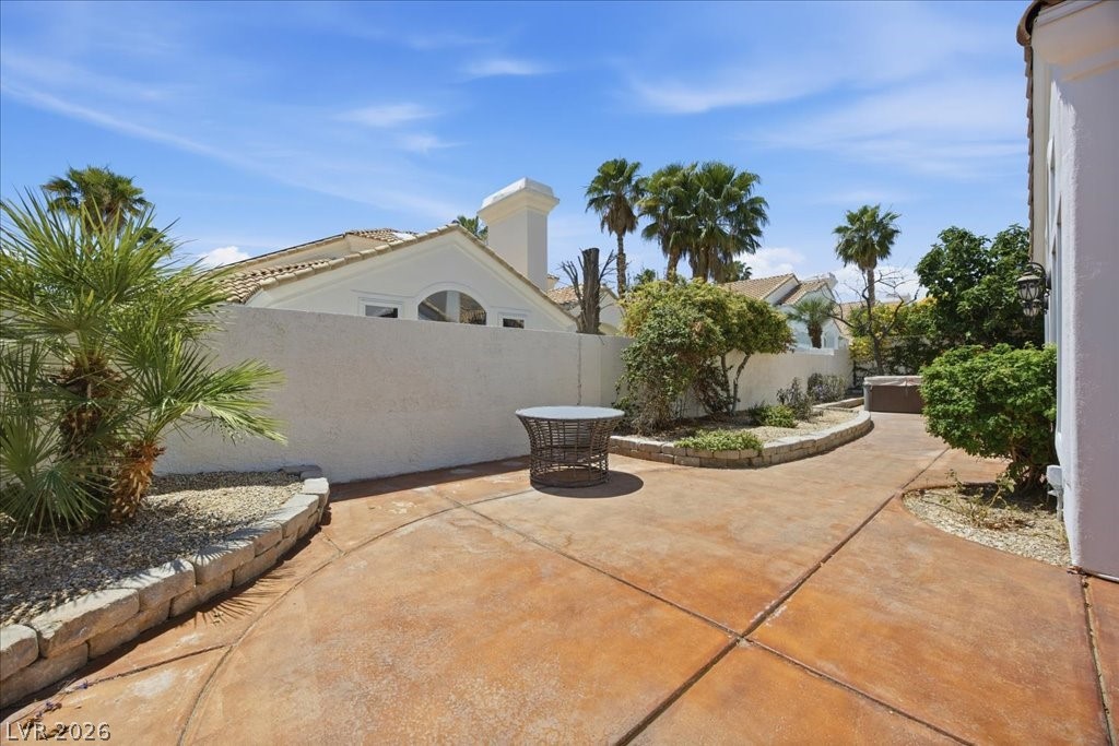 8105 Lake Hills Drive