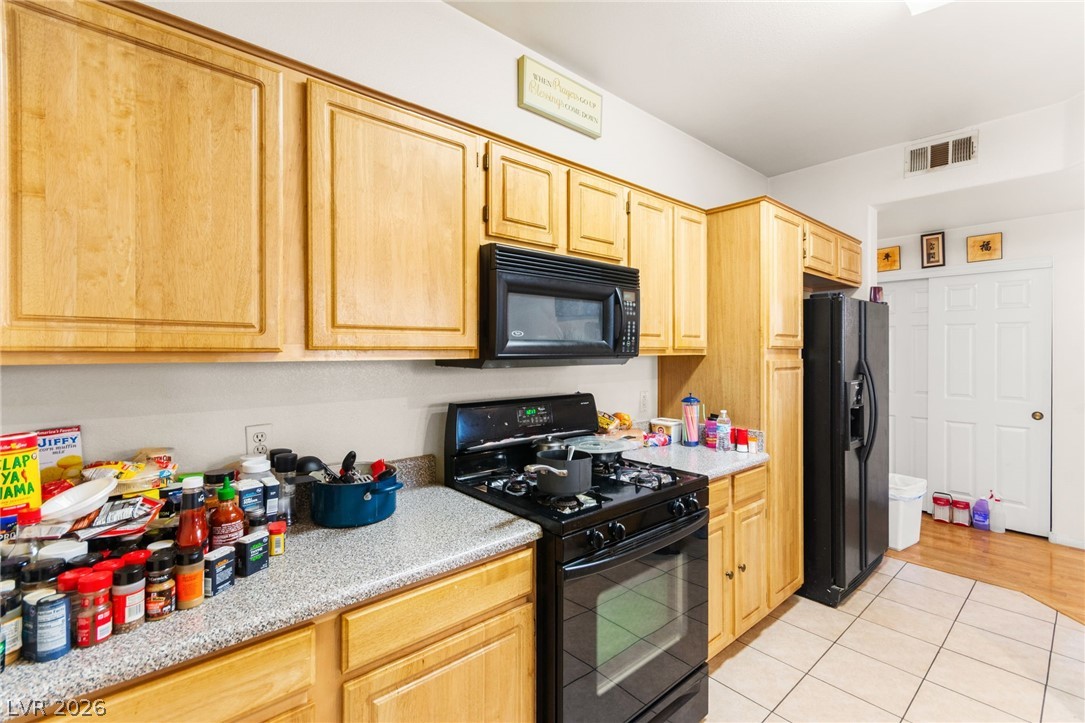 5855 Valley Drive 1077