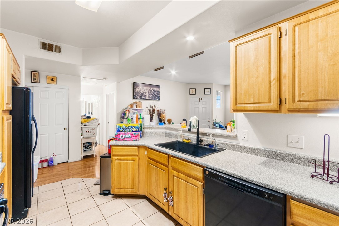 5855 Valley Drive 1077