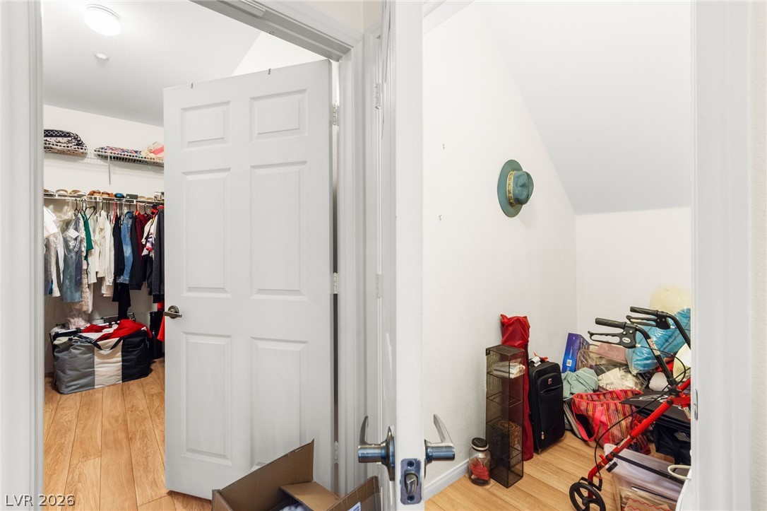 5855 Valley Drive 1077
