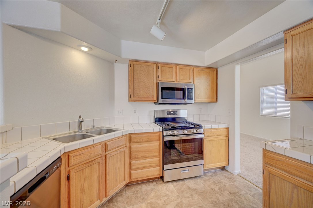 2462 Cavern Cove Way