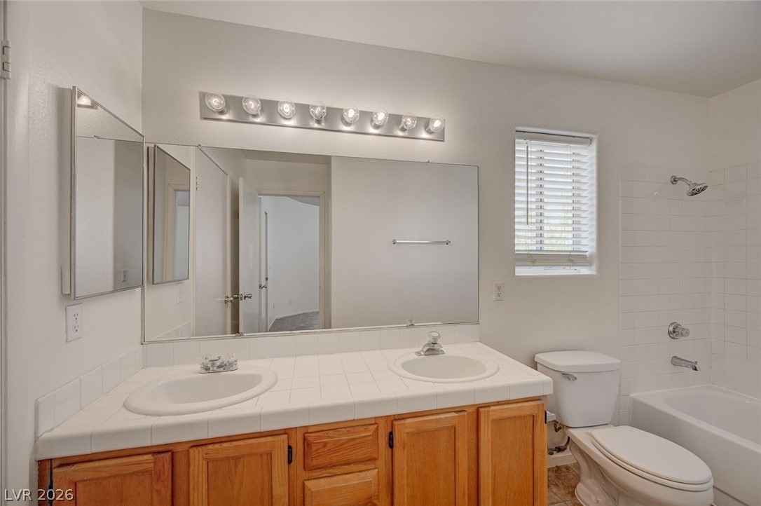 2462 Cavern Cove Way