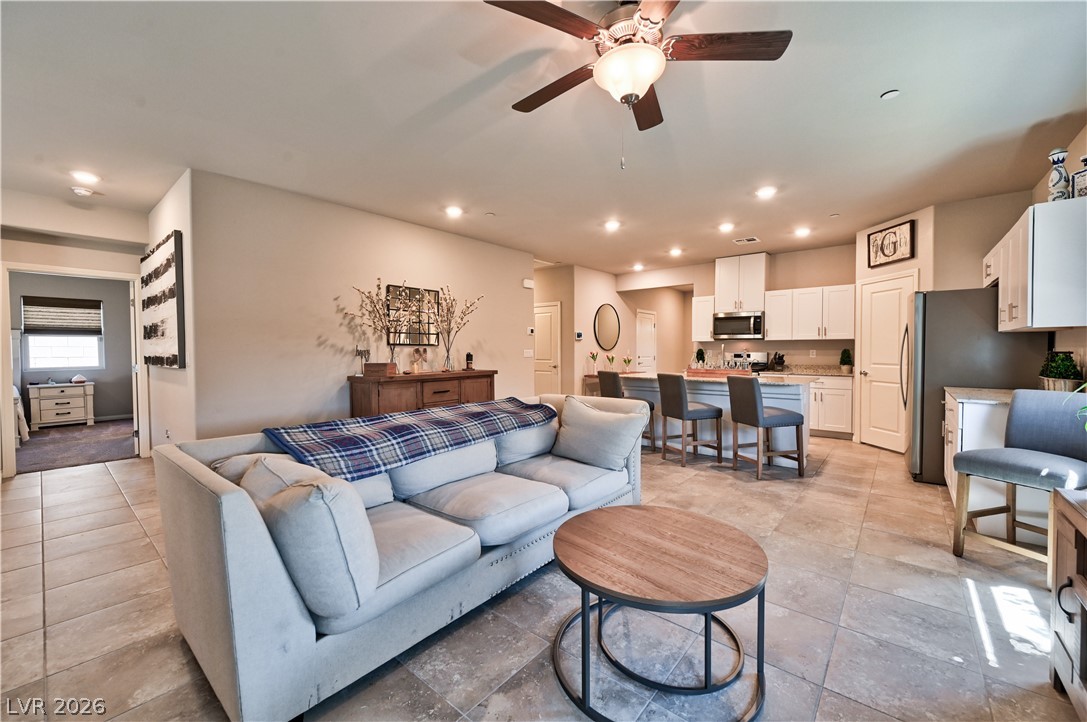 10095 Sequoia Falls Place