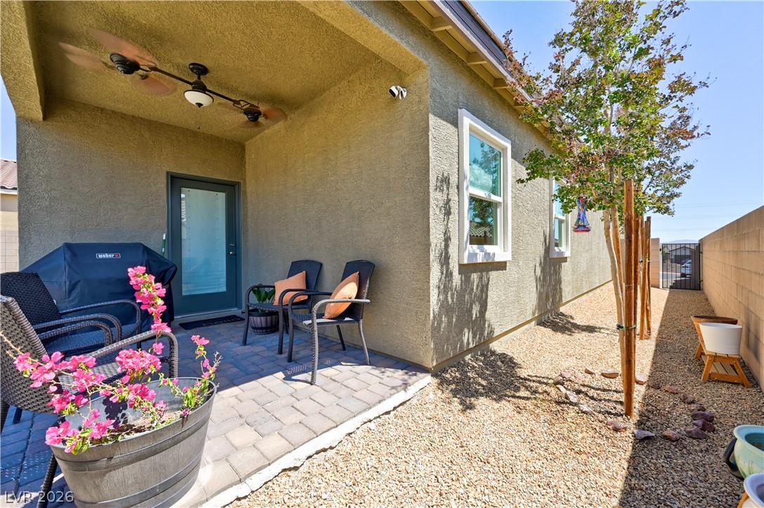 10095 Sequoia Falls Place