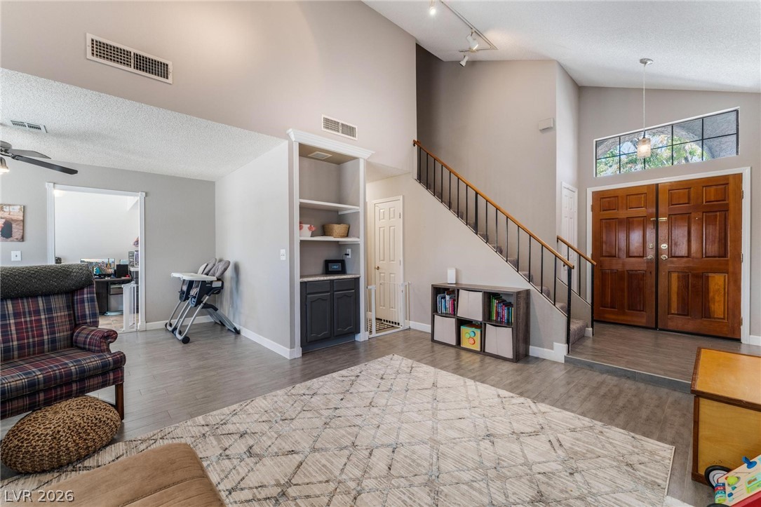 6673 Pleasant Plains Way