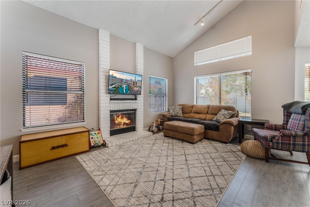 6673 Pleasant Plains Way