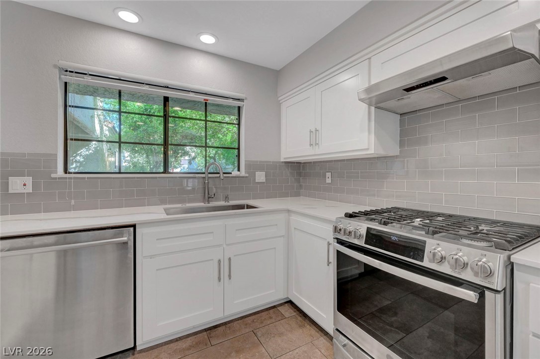 5253 Drifting Sands Court