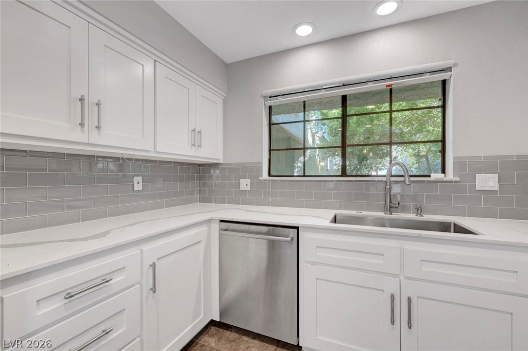 5253 Drifting Sands Court