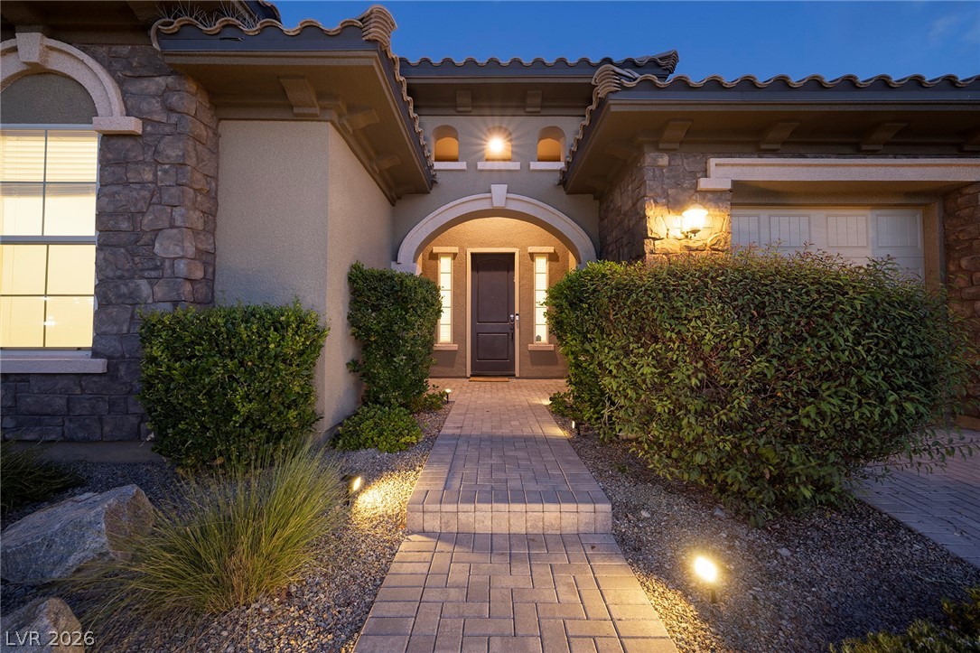 2720 Bonaparte Lane