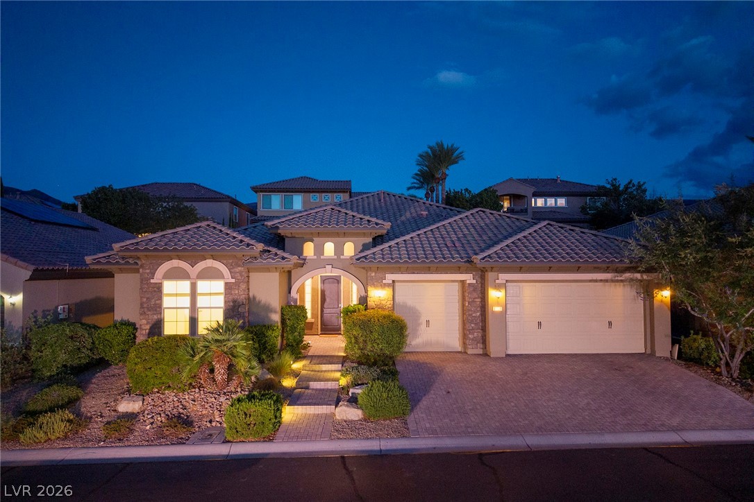 2720 Bonaparte Lane