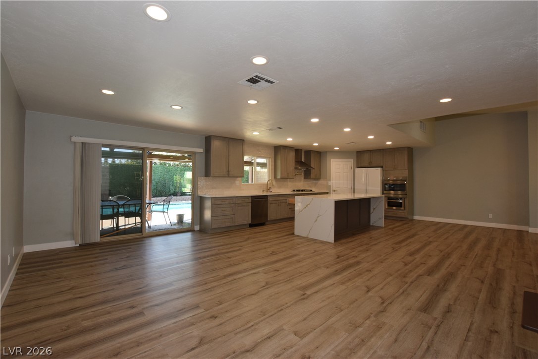 6291 Brea Boulevard