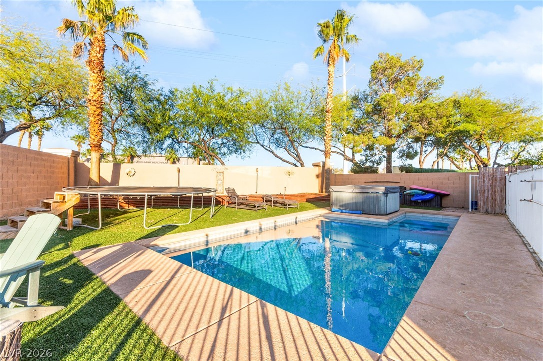 7600 Sea Cliff Way