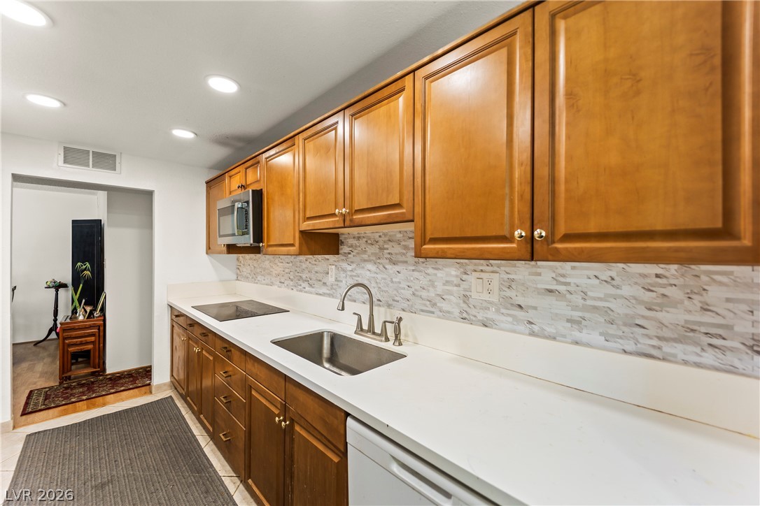 750 South Royal Crest Circle 312