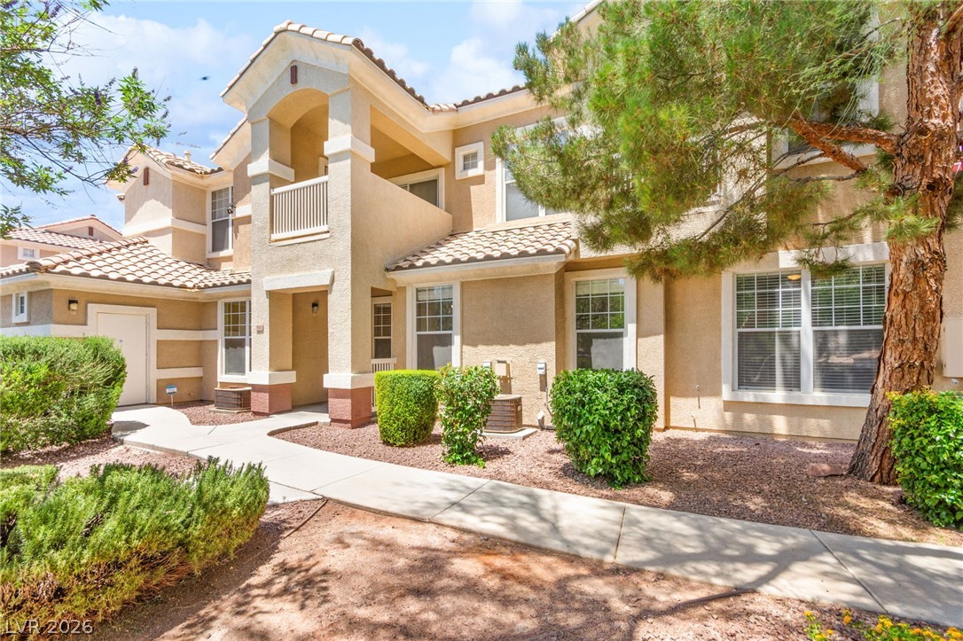 5855 Valley Drive 1043