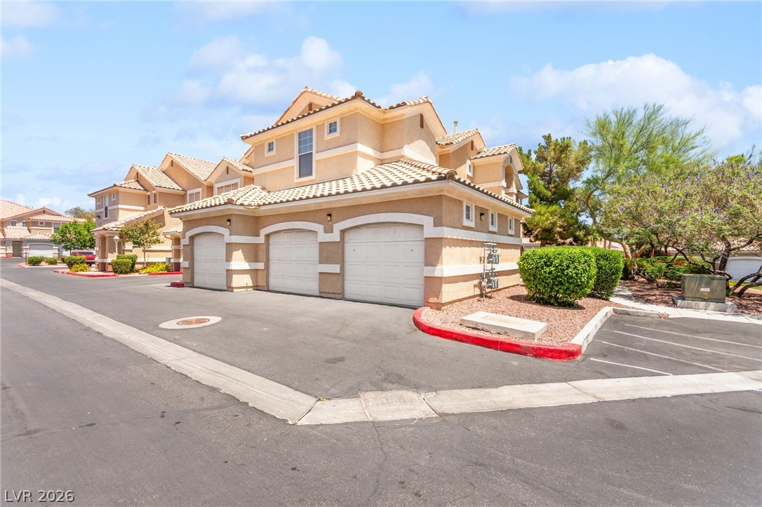5855 Valley Drive 1043