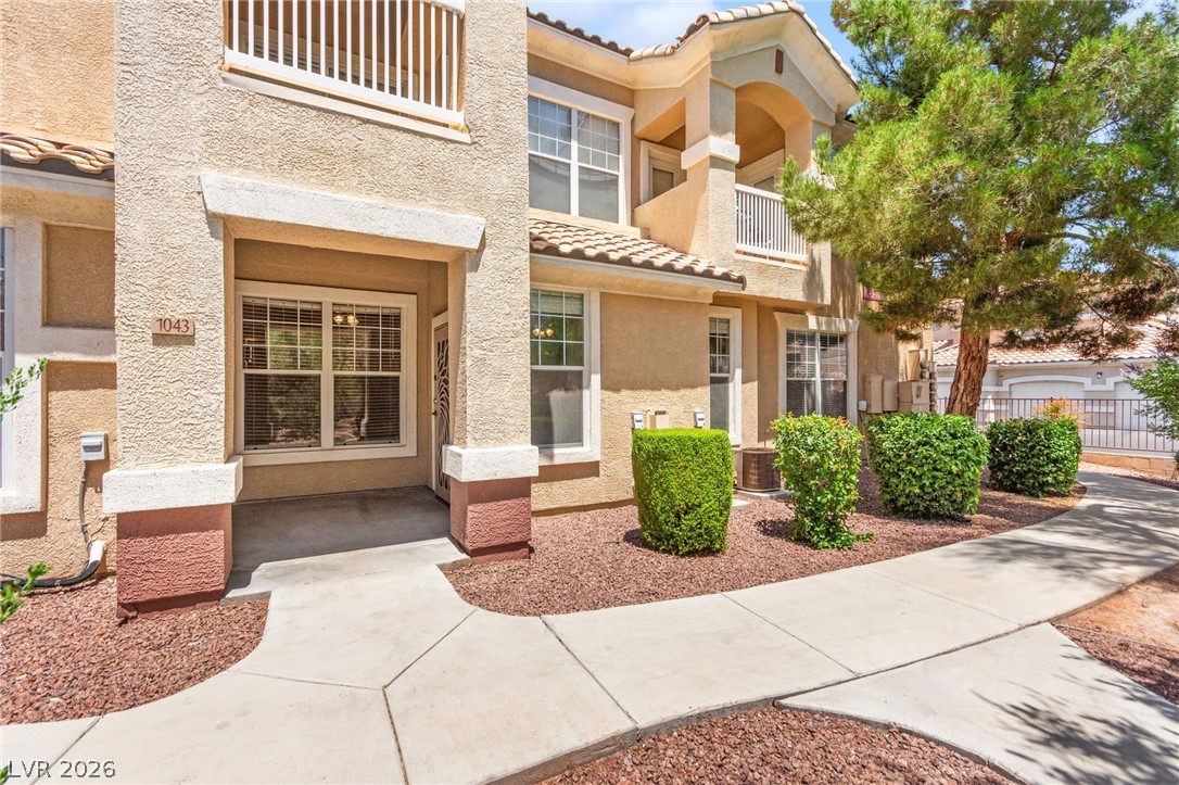 5855 Valley Drive 1043