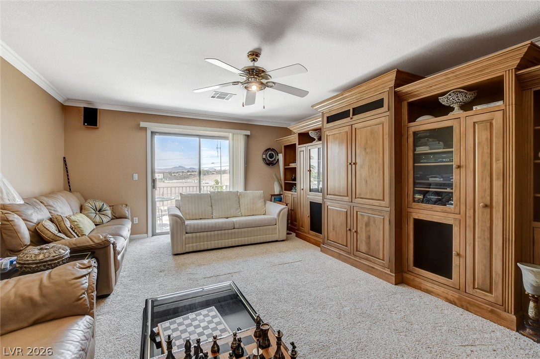 6986 Oakleigh Drive