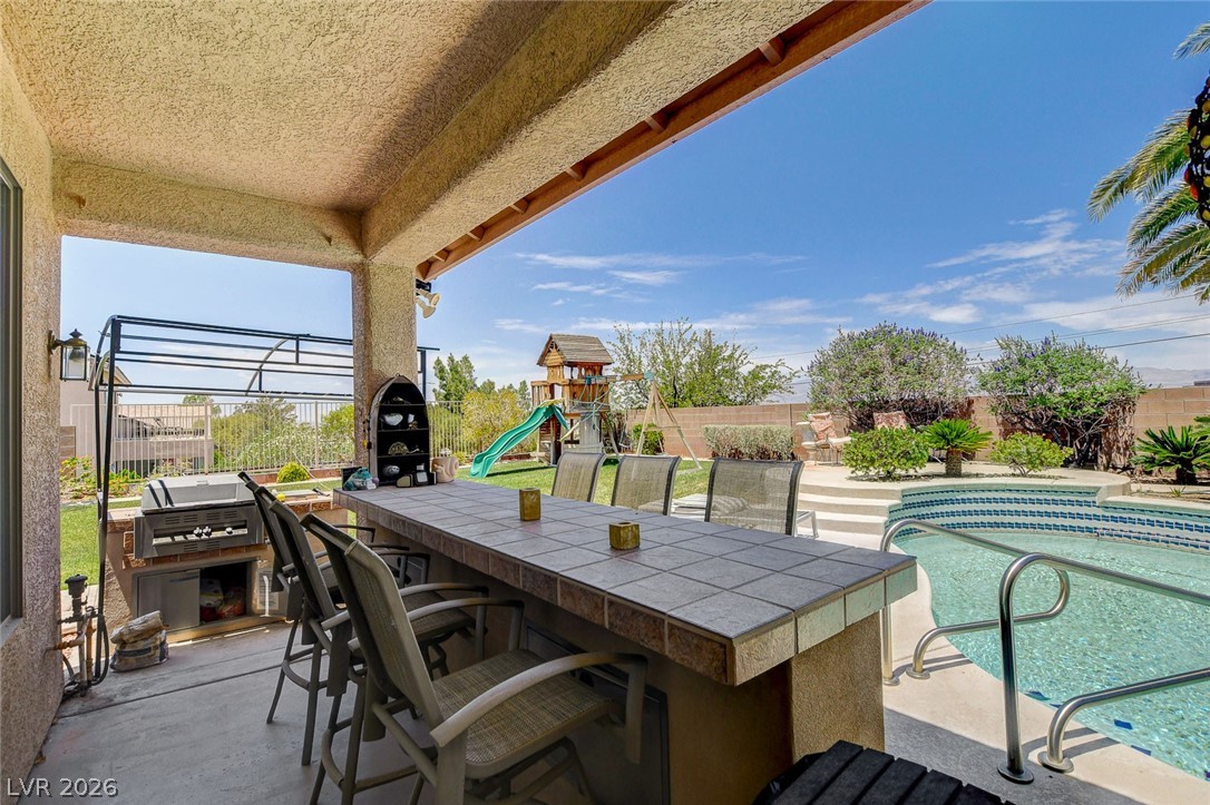 6986 Oakleigh Drive