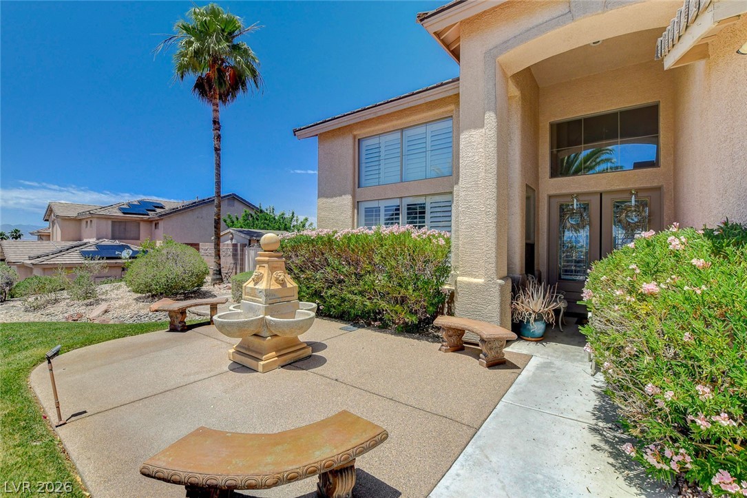 6986 Oakleigh Drive