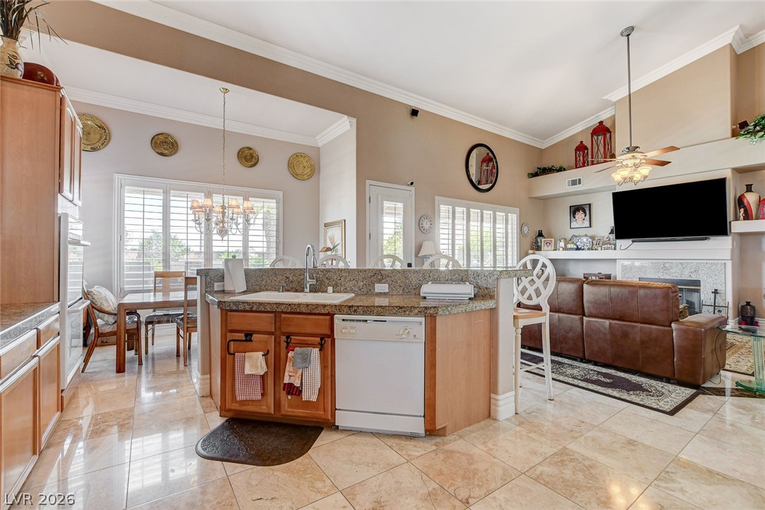 6986 Oakleigh Drive