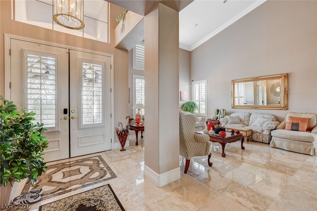 6986 Oakleigh Drive
