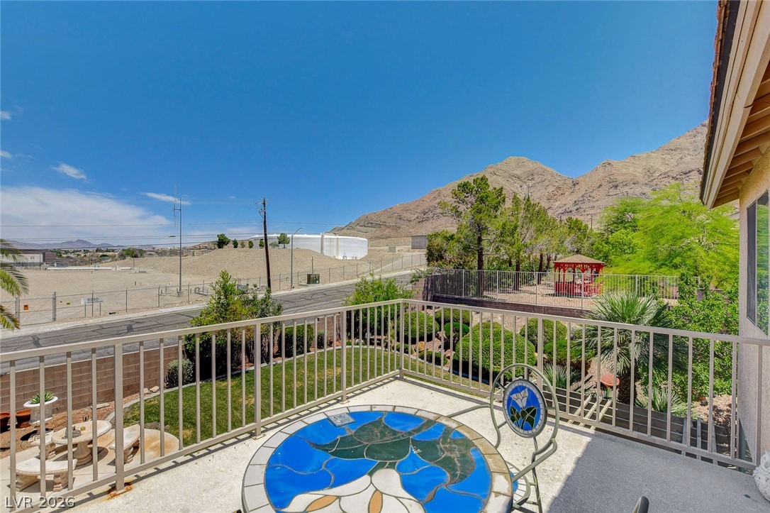 6986 Oakleigh Drive