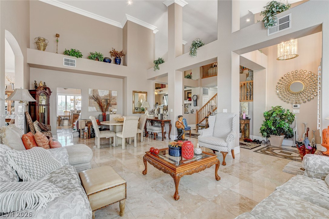 6986 Oakleigh Drive