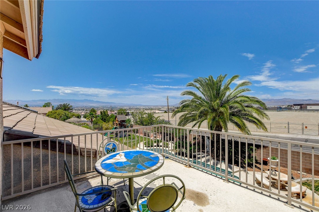 6986 Oakleigh Drive