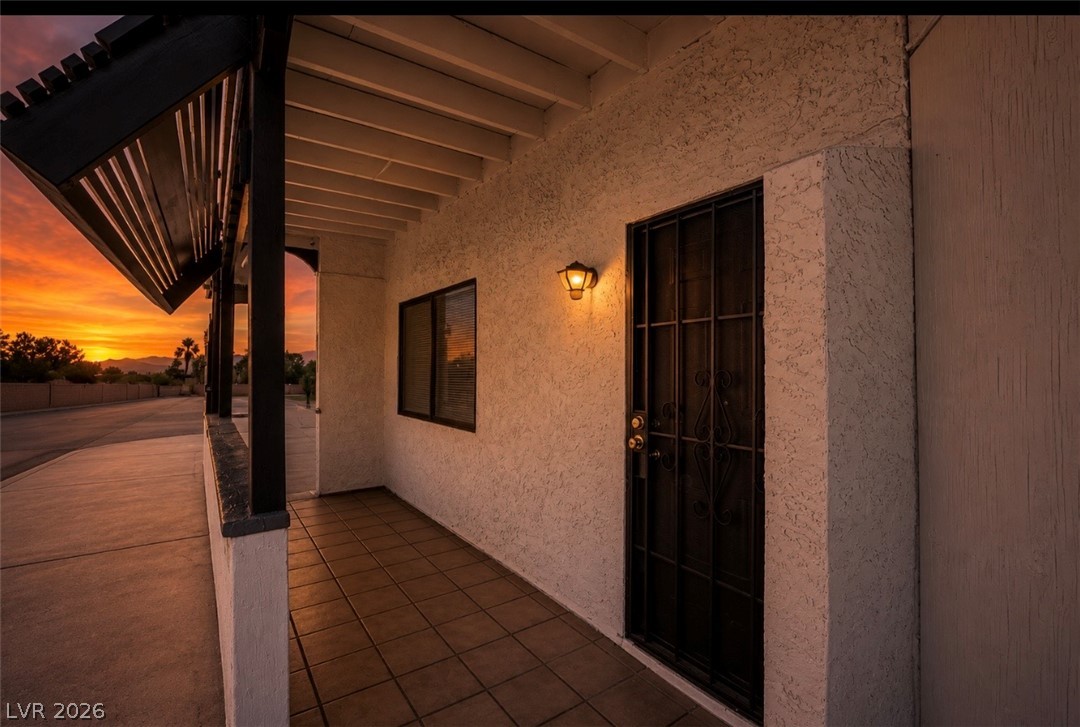 6208 Ilanos Lane