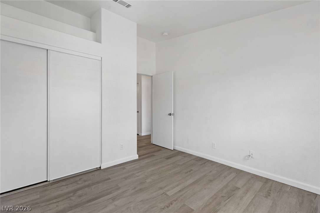 2110 Los Feliz Street 2015