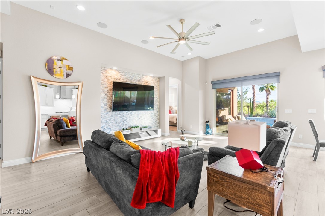 15 Alta Cascata Place