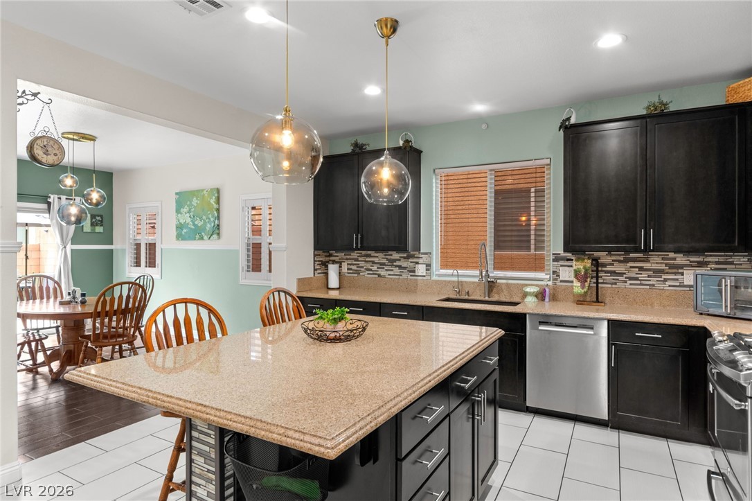 1409 Sandstone View Way